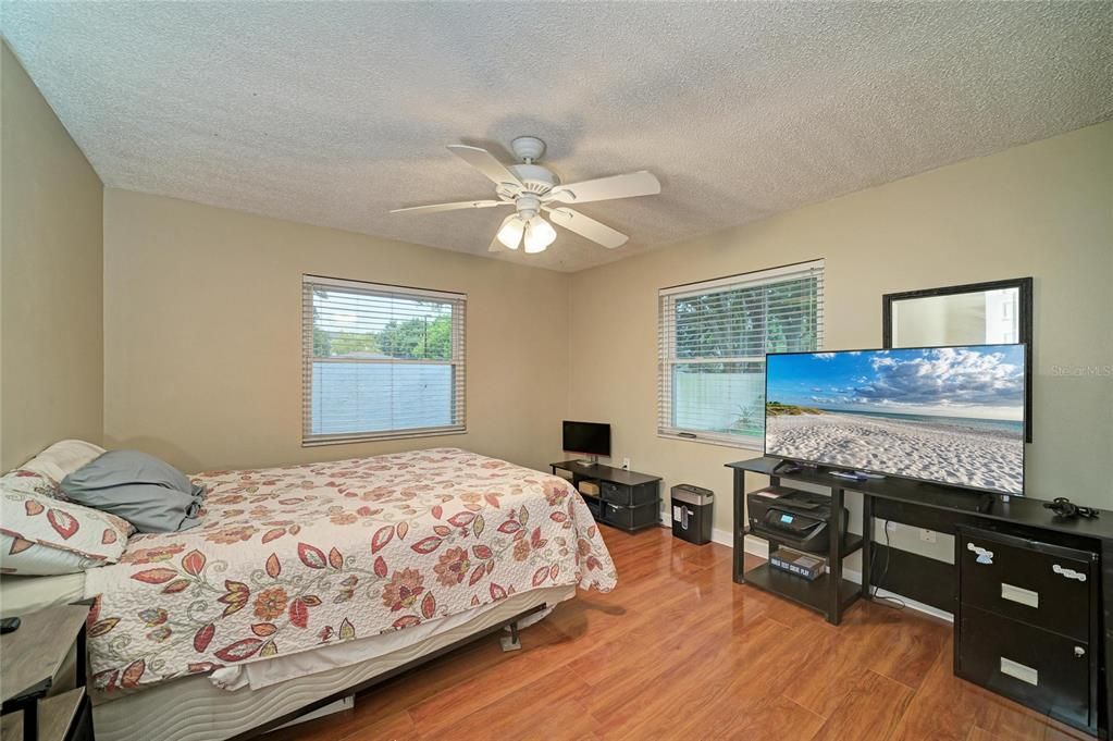 For Sale: $549,500 (4 beds, 2 baths, 1845 Square Feet)