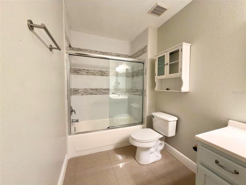 En Renta: $1,975 (2 camas, 2 baños, 1256 Pies cuadrados)