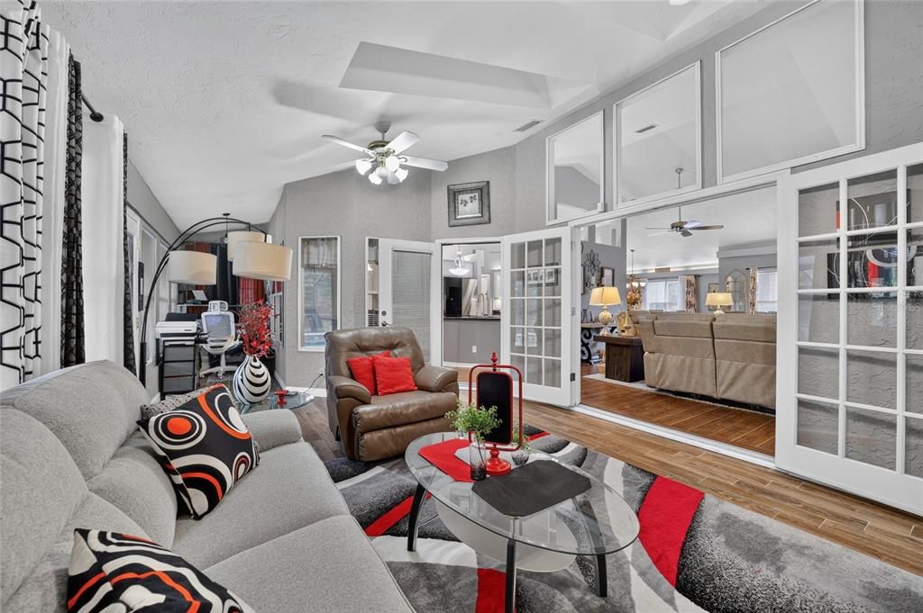 For Sale: $521,700 (3 beds, 2 baths, 2514 Square Feet)