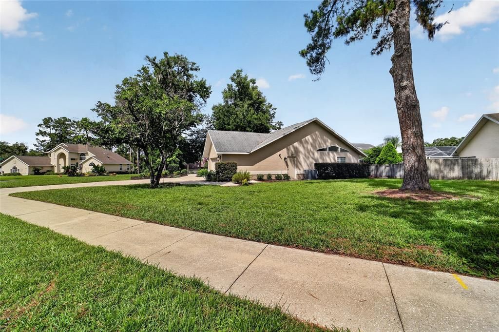 For Sale: $521,700 (3 beds, 2 baths, 2514 Square Feet)