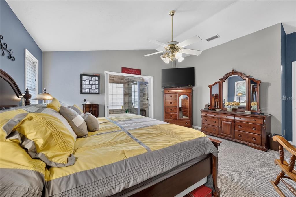 For Sale: $521,700 (3 beds, 2 baths, 2514 Square Feet)