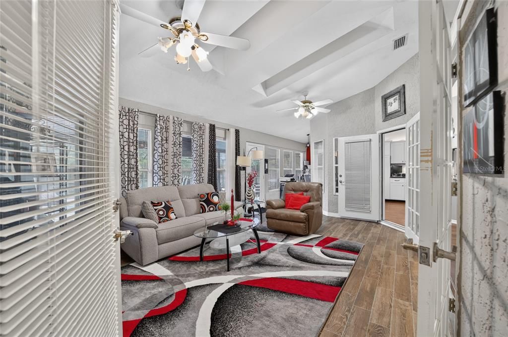 For Sale: $521,700 (3 beds, 2 baths, 2514 Square Feet)