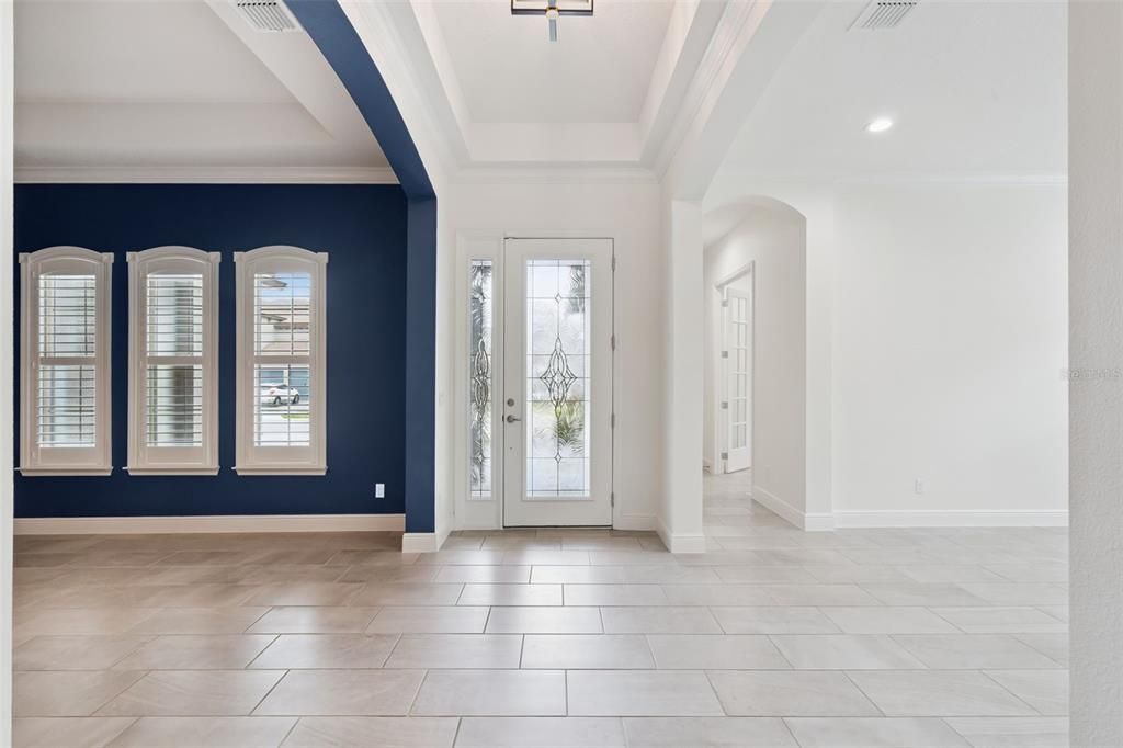 En Venta: $1,385,000 (4 camas, 3 baños, 3350 Pies cuadrados)
