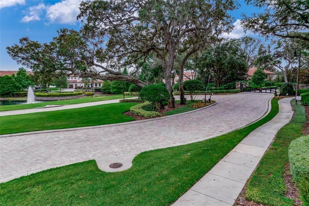 En Venta: $1,385,000 (4 camas, 3 baños, 3350 Pies cuadrados)