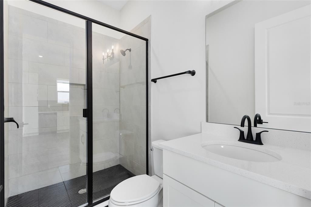 For Rent: $1,750 (1 beds, 1 baths, 850 Square Feet)