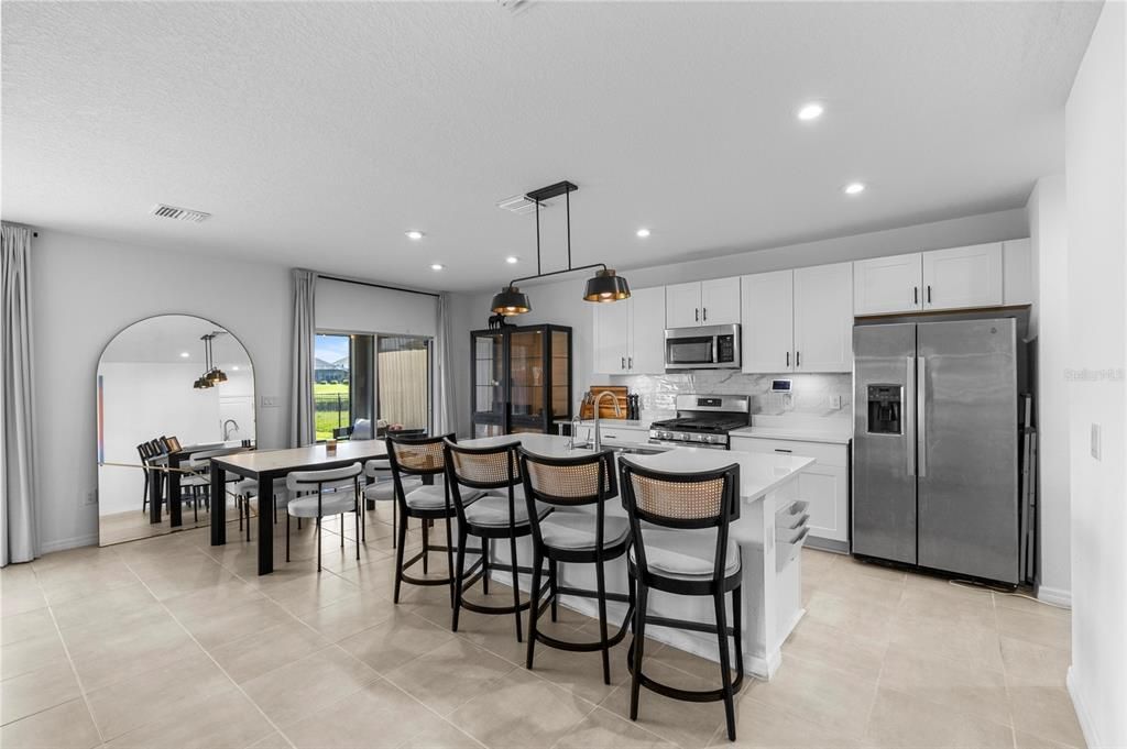 For Sale: $428,000 (3 beds, 2 baths, 1900 Square Feet)