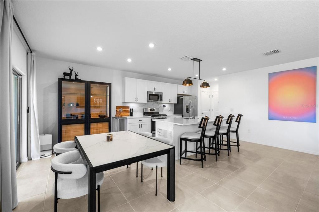 For Sale: $428,000 (3 beds, 2 baths, 1900 Square Feet)
