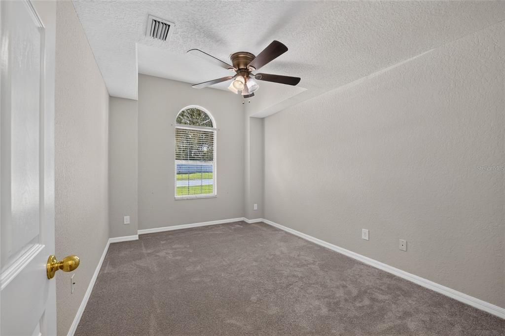 For Sale: $225,000 (2 beds, 2 baths, 1118 Square Feet)