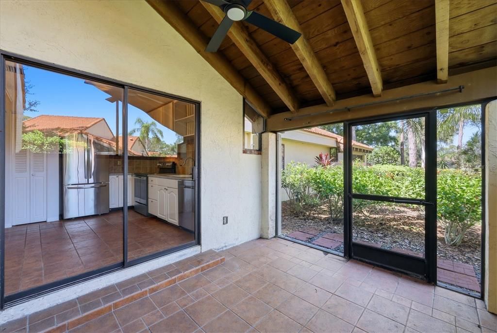En Venta: $250,000 (2 camas, 2 baños, 1263 Pies cuadrados)