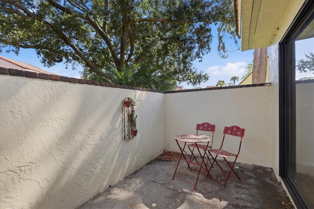 En Venta: $250,000 (2 camas, 2 baños, 1263 Pies cuadrados)