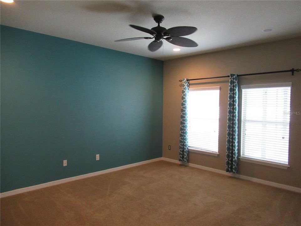 For Rent: $2,850 (3 beds, 2 baths, 1851 Square Feet)