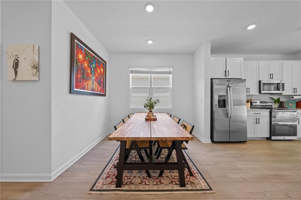 For Sale: $500,000 (4 beds, 3 baths, 2611 Square Feet)