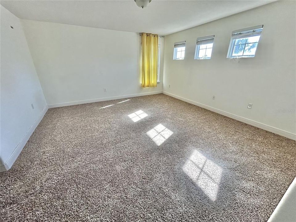 В аренду: $2,845 (6 спален, 4 ванн, 2723 Квадратных фут)