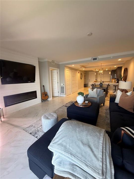 En Venta: $375,000 (2 camas, 2 baños, 1402 Pies cuadrados)