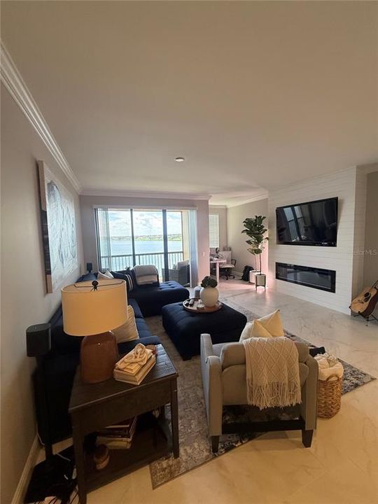 En Venta: $375,000 (2 camas, 2 baños, 1402 Pies cuadrados)
