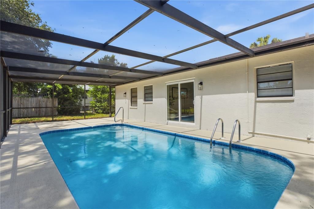 For Sale: $309,000 (3 beds, 2 baths, 1114 Square Feet)