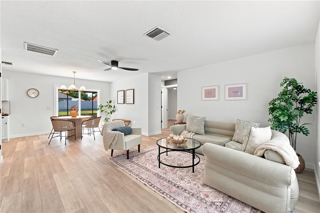For Sale: $309,000 (3 beds, 2 baths, 1114 Square Feet)