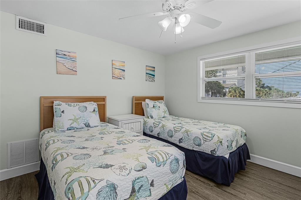 En Venta: $625,000 (2 camas, 1 baños, 834 Pies cuadrados)