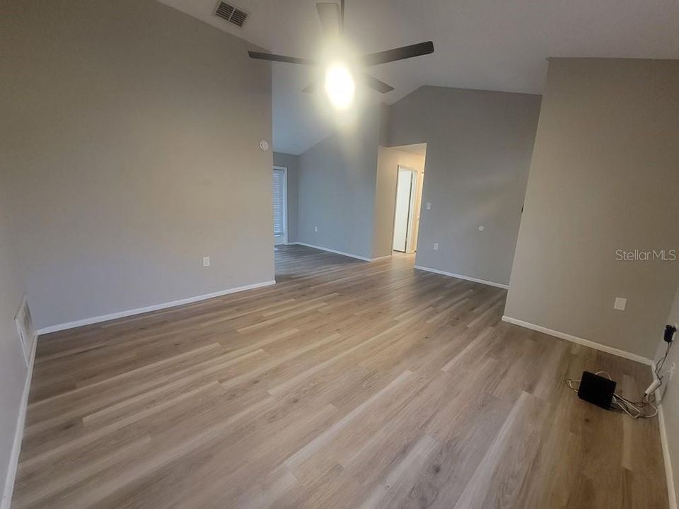 В аренду: $1,600 (2 спален, 1 ванн, 872 Квадратных фут)