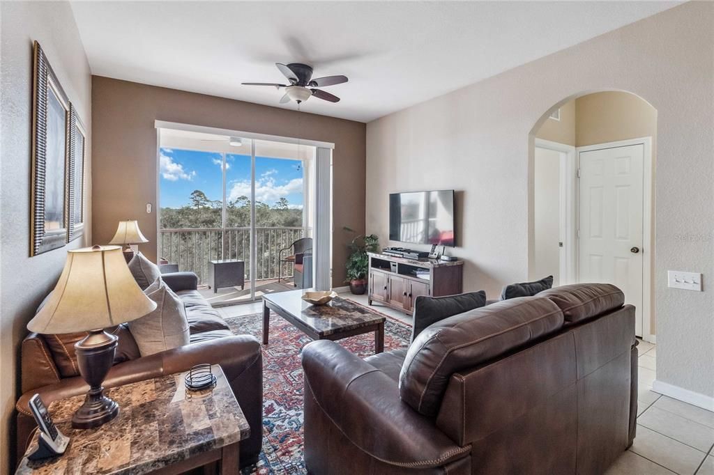 En Venta: $345,000 (3 camas, 2 baños, 1246 Pies cuadrados)