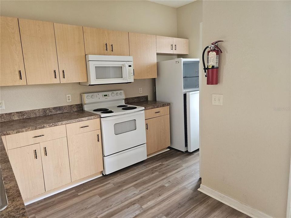 В аренду: $1,450 (2 спален, 2 ванн, 981 Квадратных фут)