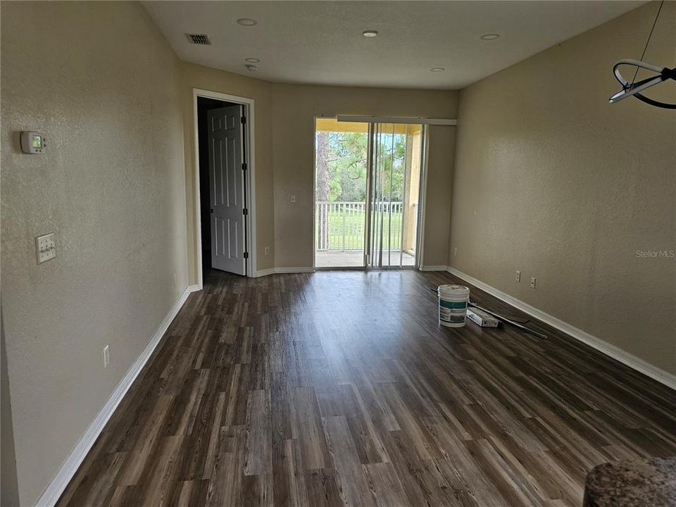 В аренду: $1,450 (2 спален, 2 ванн, 981 Квадратных фут)