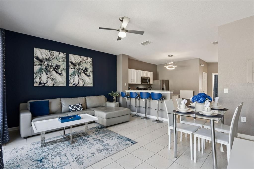 En Venta: $419,000 (3 camas, 3 baños, 1440 Pies cuadrados)