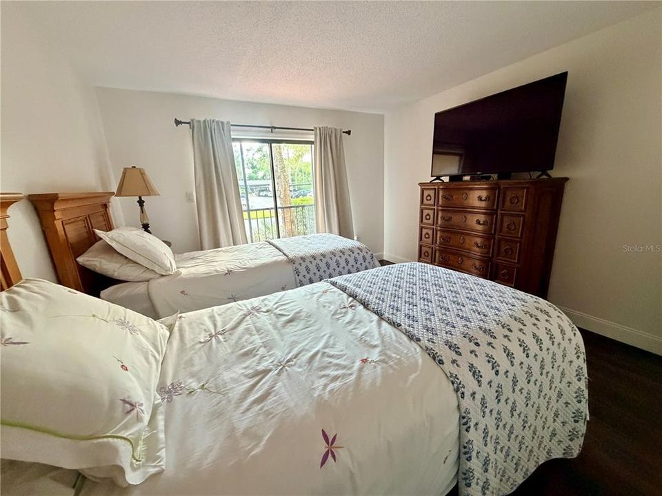 В аренду: $1,700 (1 спален, 1 ванн, 812 Квадратных фут)
