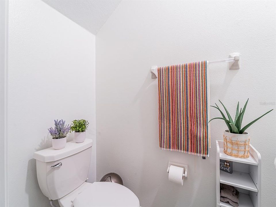 For Sale: $295,000 (3 beds, 2 baths, 1634 Square Feet)