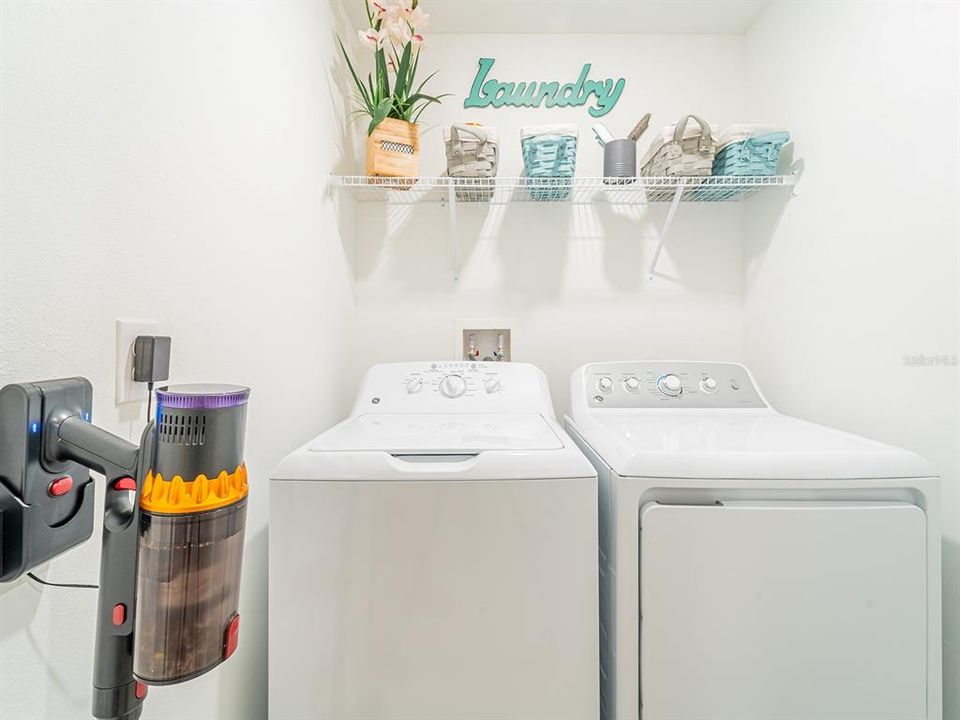 For Sale: $295,000 (3 beds, 2 baths, 1634 Square Feet)