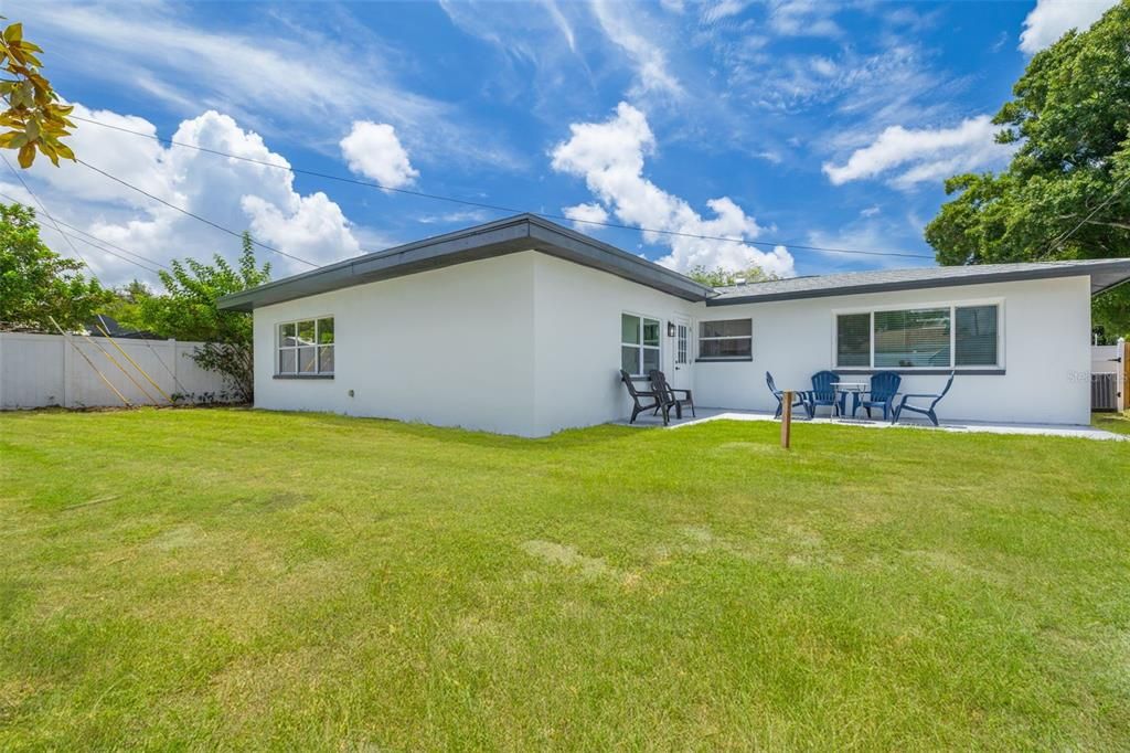 En Venta: $489,500 (3 camas, 3 baños, 1673 Pies cuadrados)