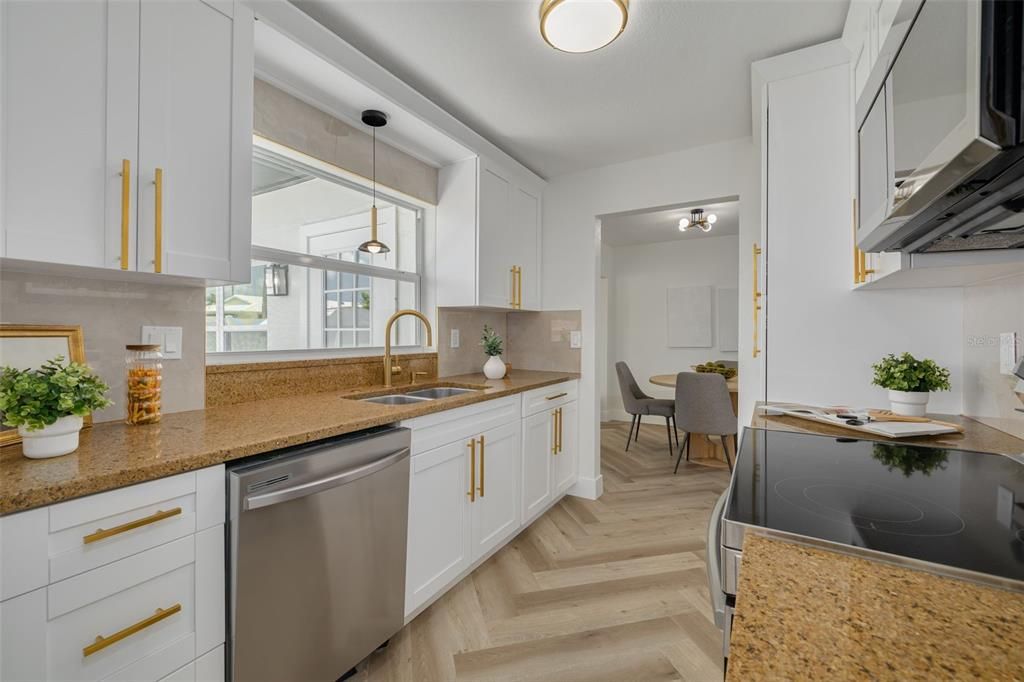 En Venta: $489,500 (3 camas, 3 baños, 1673 Pies cuadrados)