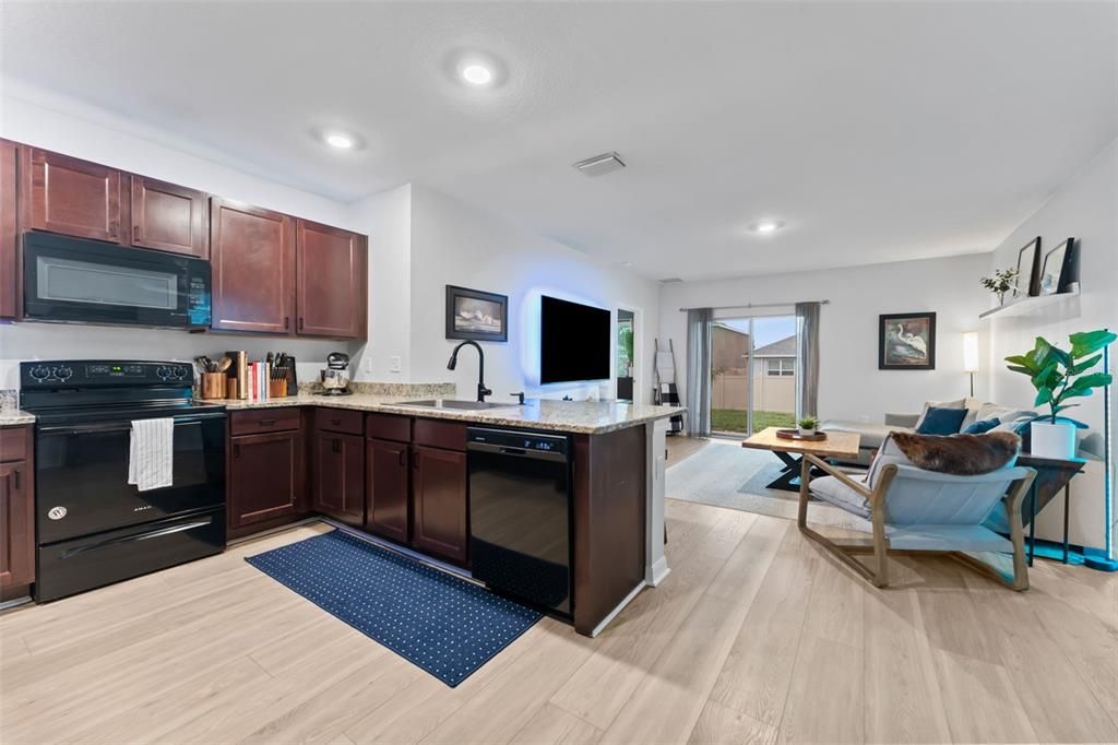 В аренду: $2,600 (3 спален, 2 ванн, 1516 Квадратных фут)