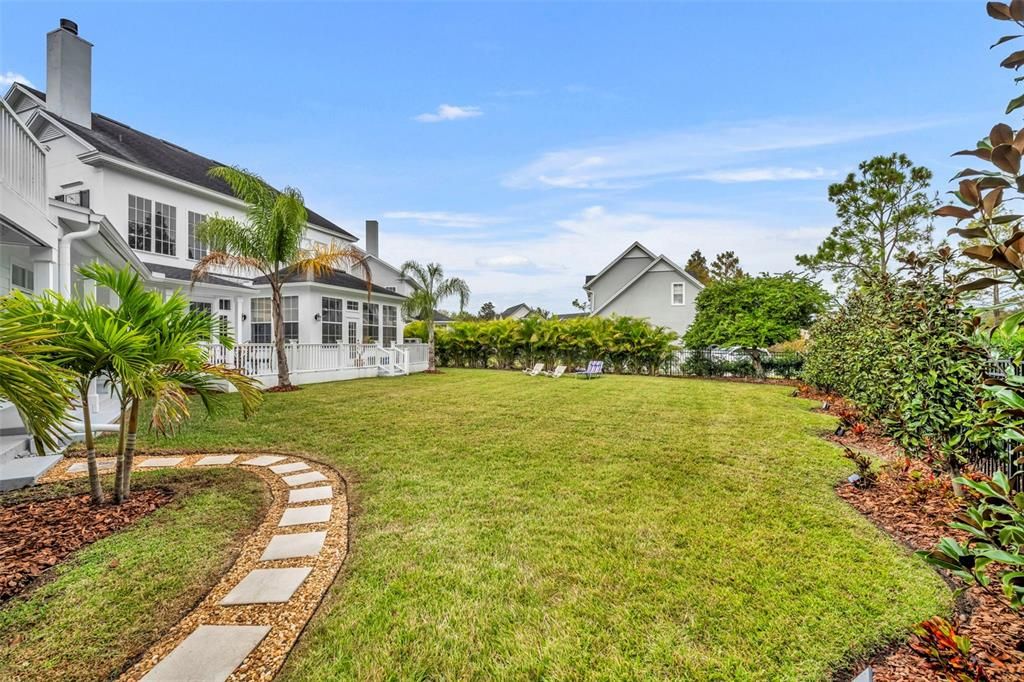 For Sale: $1,997,000 (6 beds, 4 baths, 4446 Square Feet)