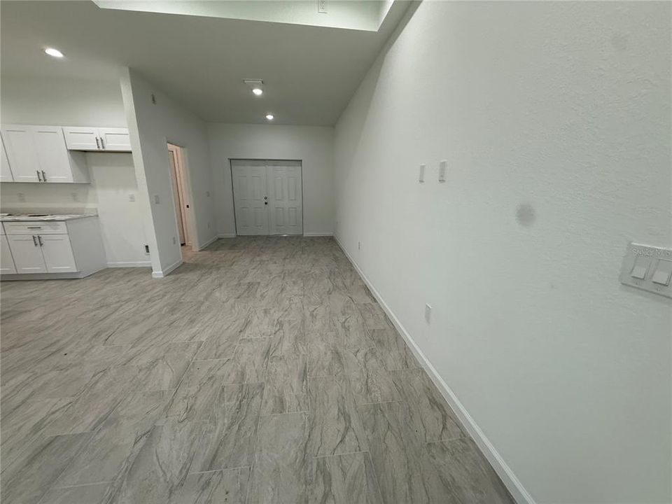 В аренду: $2,000 (3 спален, 2 ванн, 1600 Квадратных фут)