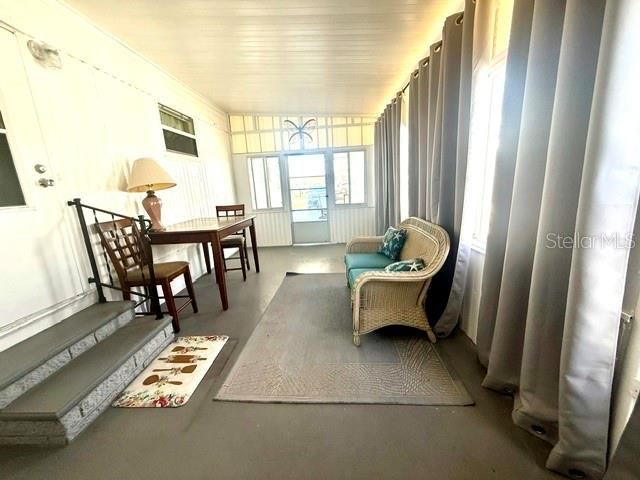 En Venta: $244,900 (2 camas, 2 baños, 684 Pies cuadrados)