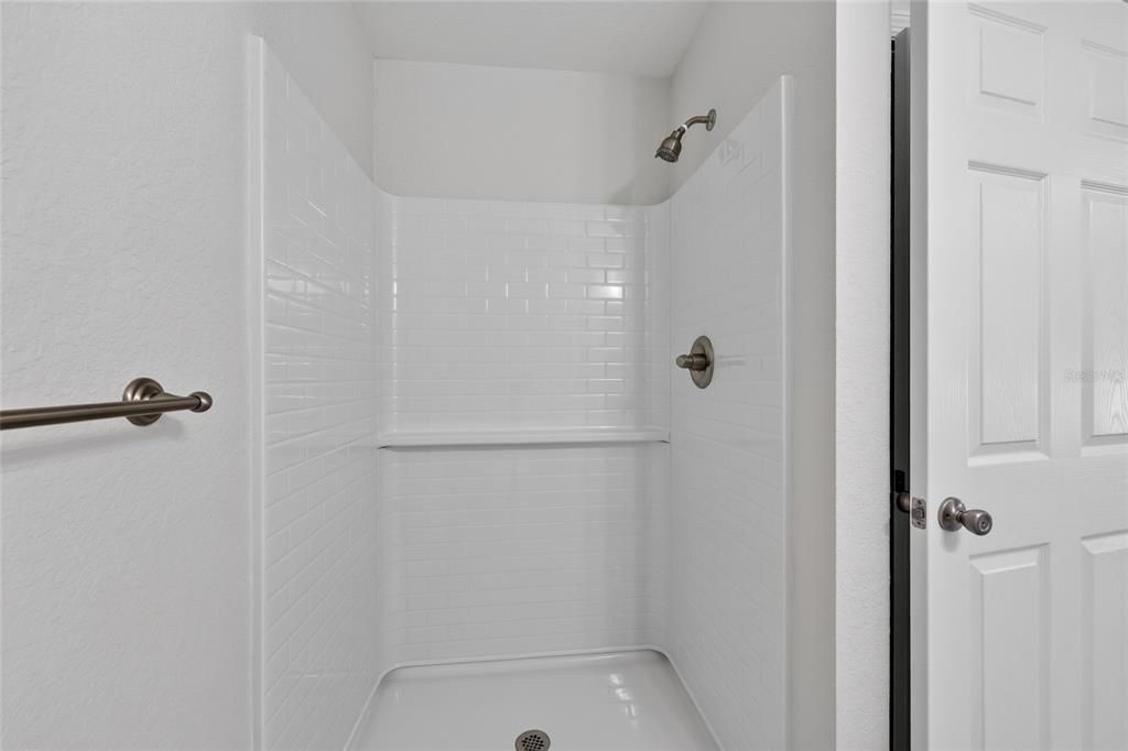 For Sale: $238,000 (3 beds, 2 baths, 1091 Square Feet)