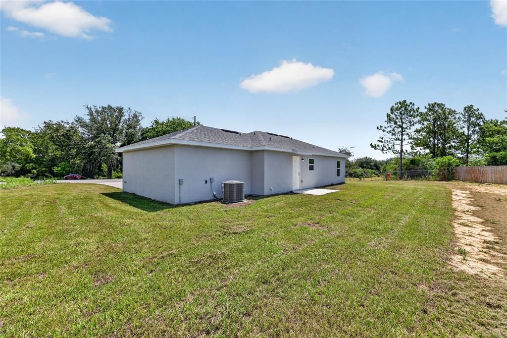 For Sale: $238,000 (3 beds, 2 baths, 1091 Square Feet)