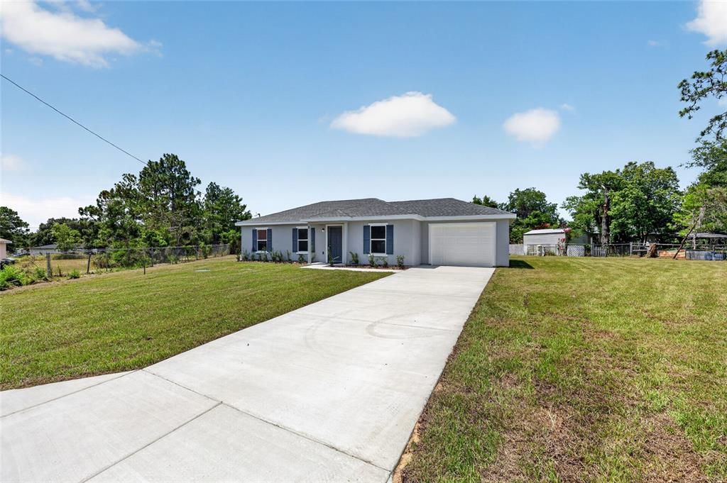 For Sale: $238,000 (3 beds, 2 baths, 1091 Square Feet)