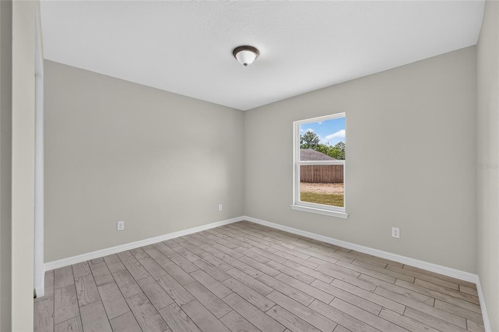 For Sale: $238,000 (3 beds, 2 baths, 1091 Square Feet)