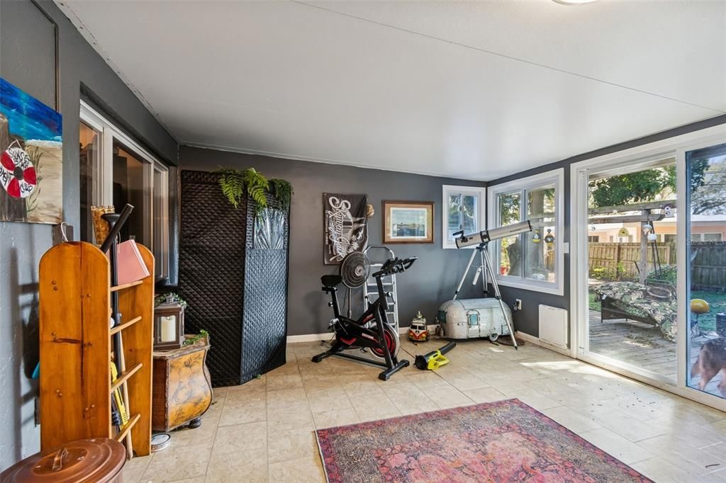 В аренду: $4,000 (4 спален, 3 ванн, 1600 Квадратных фут)