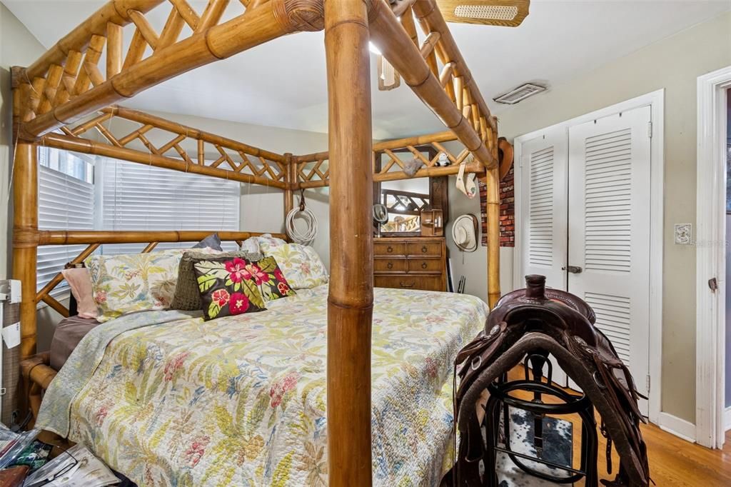 В аренду: $4,000 (4 спален, 3 ванн, 1600 Квадратных фут)