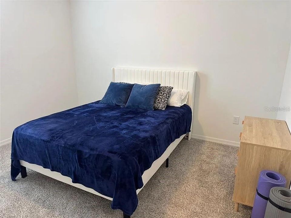 В аренду: $2,300 (3 спален, 2 ванн, 1734 Квадратных фут)