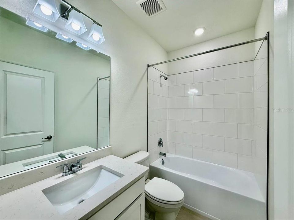 En Renta: $2,450 (3 camas, 2 baños, 1774 Pies cuadrados)