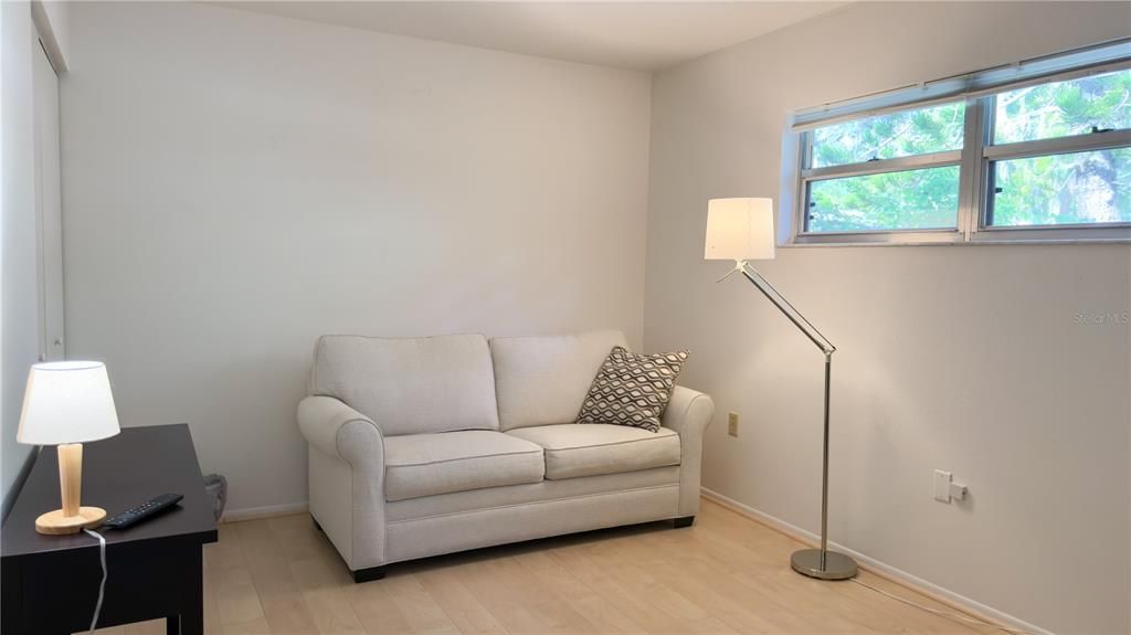 For Rent: $1,375 (2 beds, 2 baths, 1074 Square Feet)