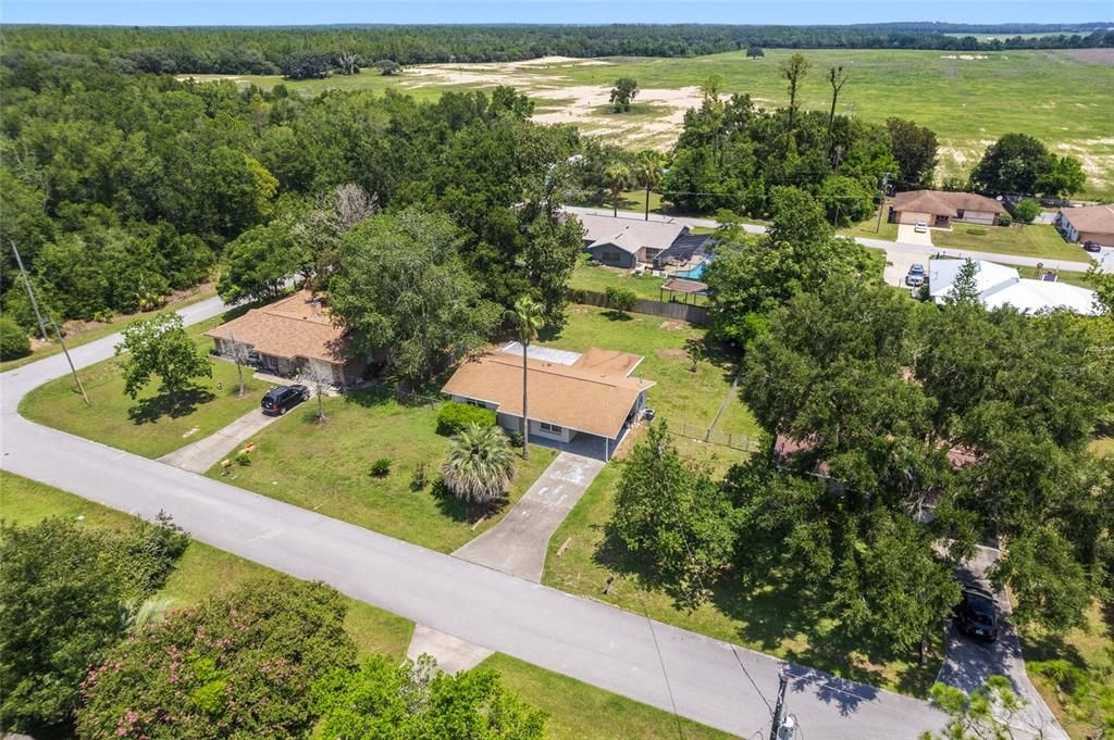 For Sale: $195,000 (2 beds, 1 baths, 988 Square Feet)
