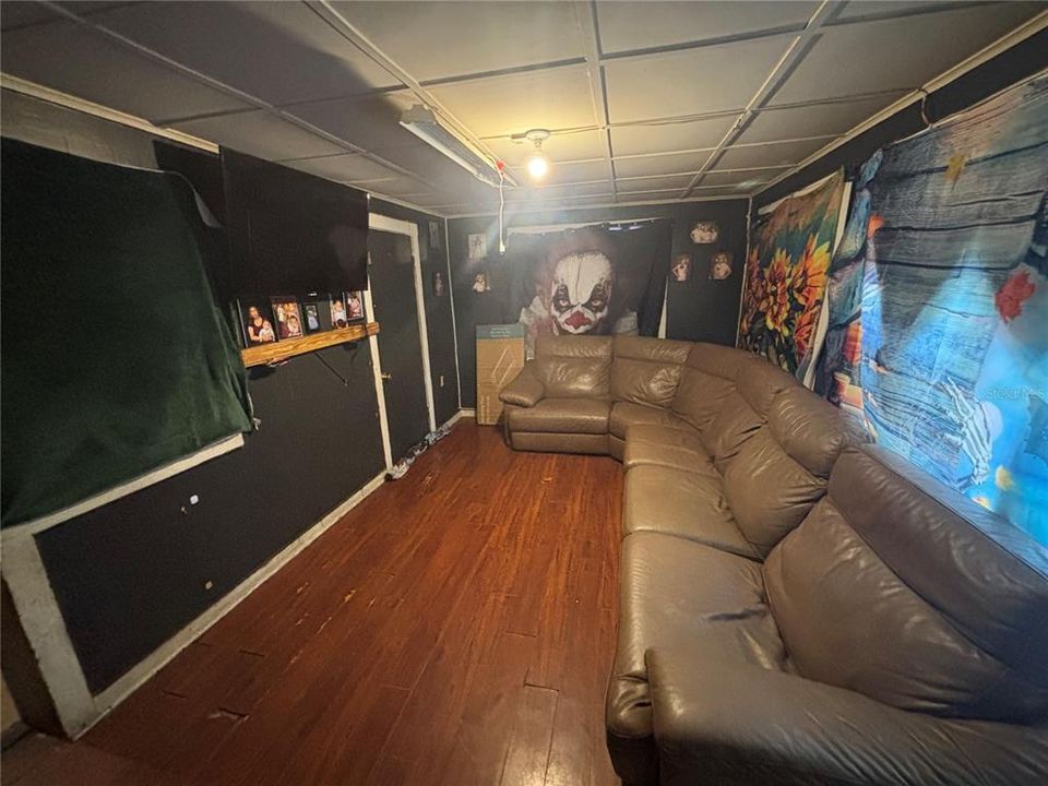 Activo con contrato: $129,900 (3 camas, 2 baños, 881 Pies cuadrados)