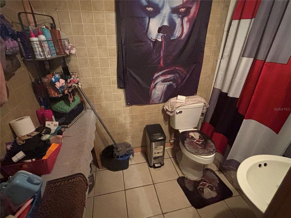 Activo con contrato: $129,900 (3 camas, 2 baños, 881 Pies cuadrados)