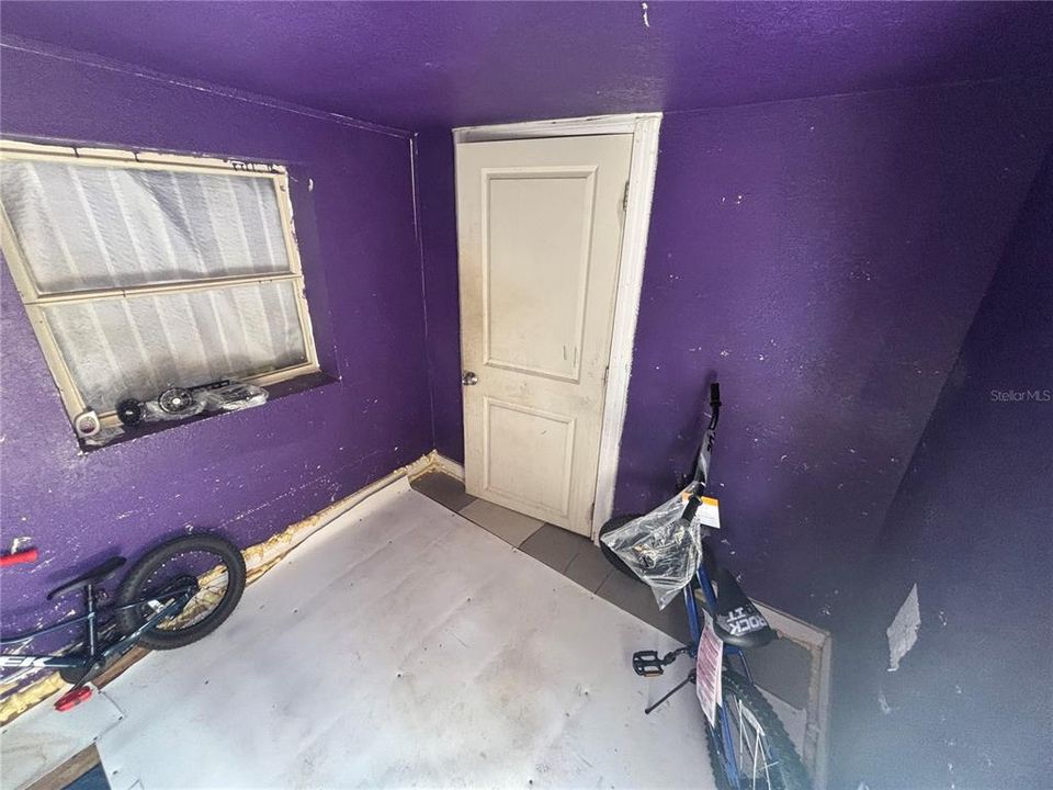 Activo con contrato: $129,900 (3 camas, 2 baños, 881 Pies cuadrados)