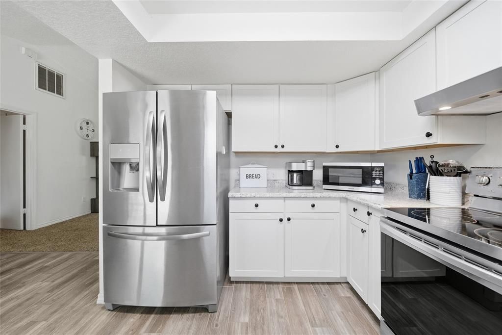En Venta: $240,000 (3 camas, 2 baños, 1310 Pies cuadrados)